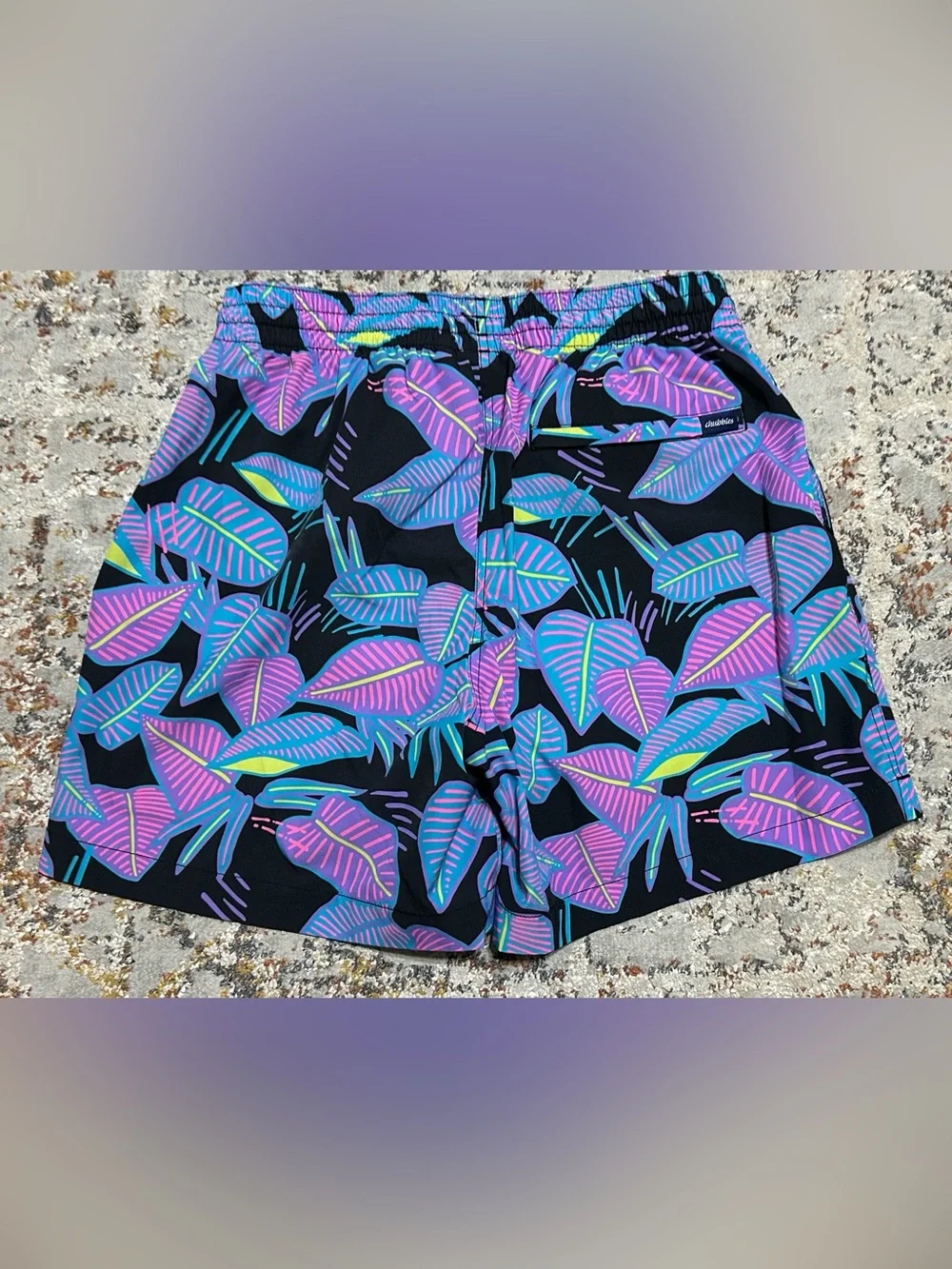 Chubbies Fluorescent Funk swim trunks size Medium 5.5 inseam